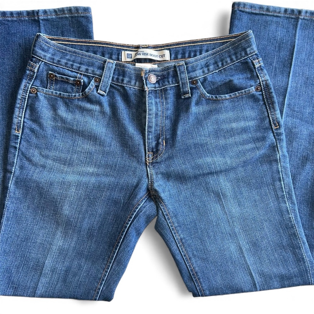 GAP original low rise boot cut women’s size 4 blue